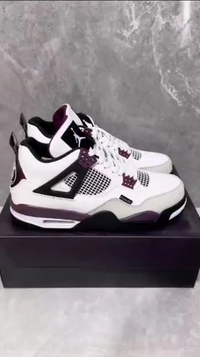 Air Jordan 4 edição Paris Saint-Germain