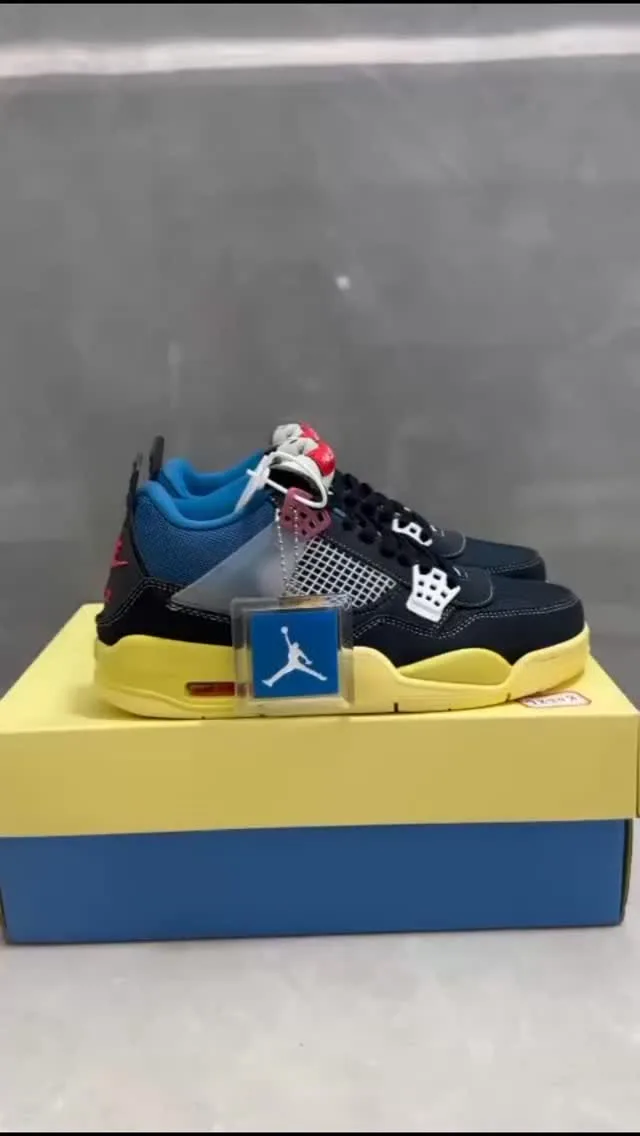 Air Jordan 4 preto, azul e amarelo