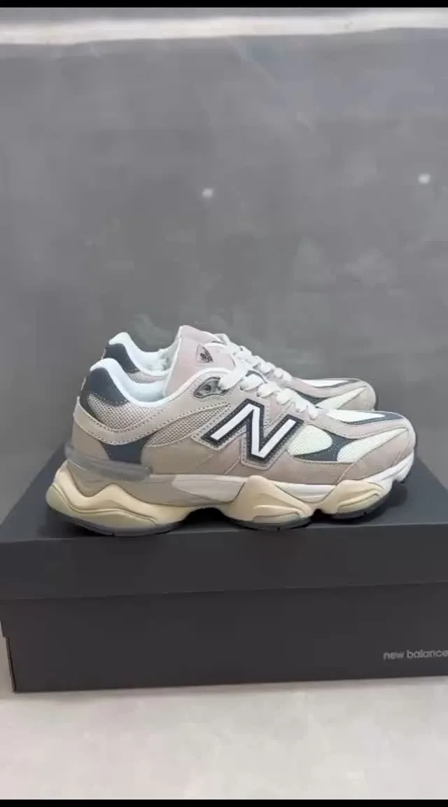 New Balance 9060 cinza e areia
