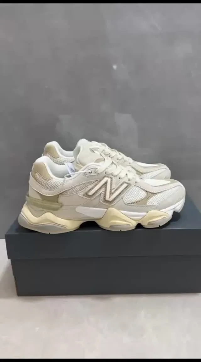 New Balance 9060 creme