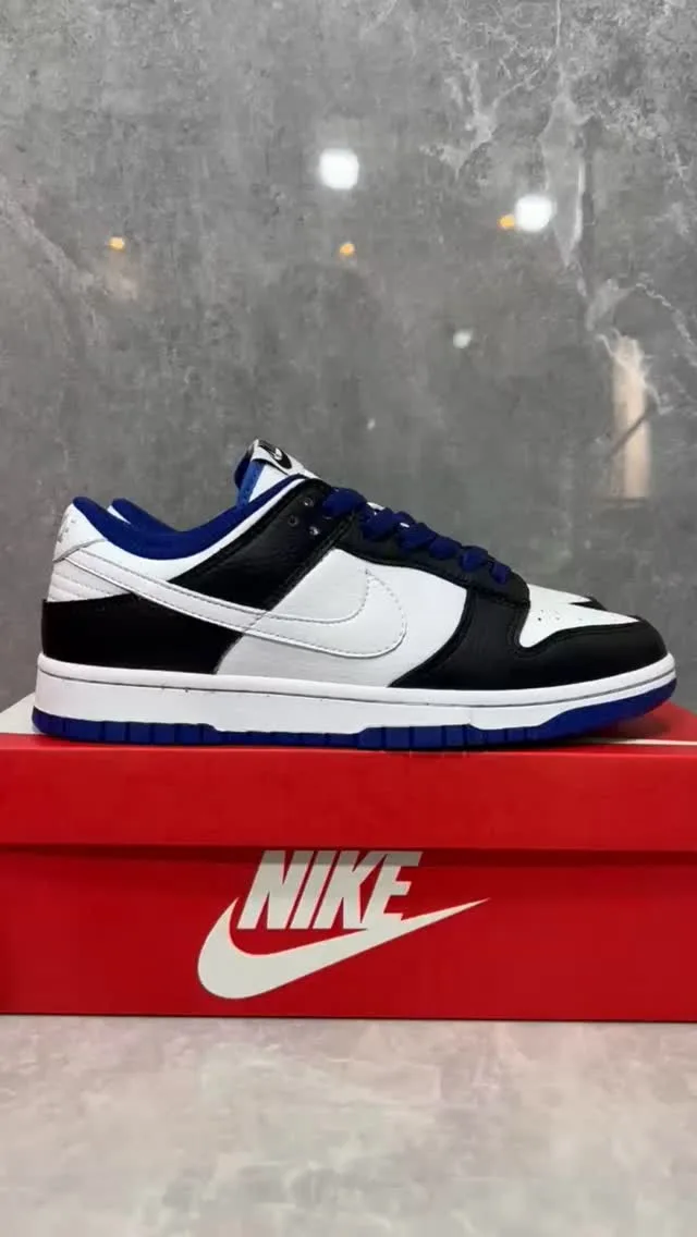 Nike Dunk Low branco, preto e azul
